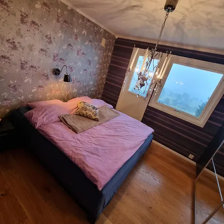 Koselig Hus Med Fantastisk Utsikt, Stadlandet
